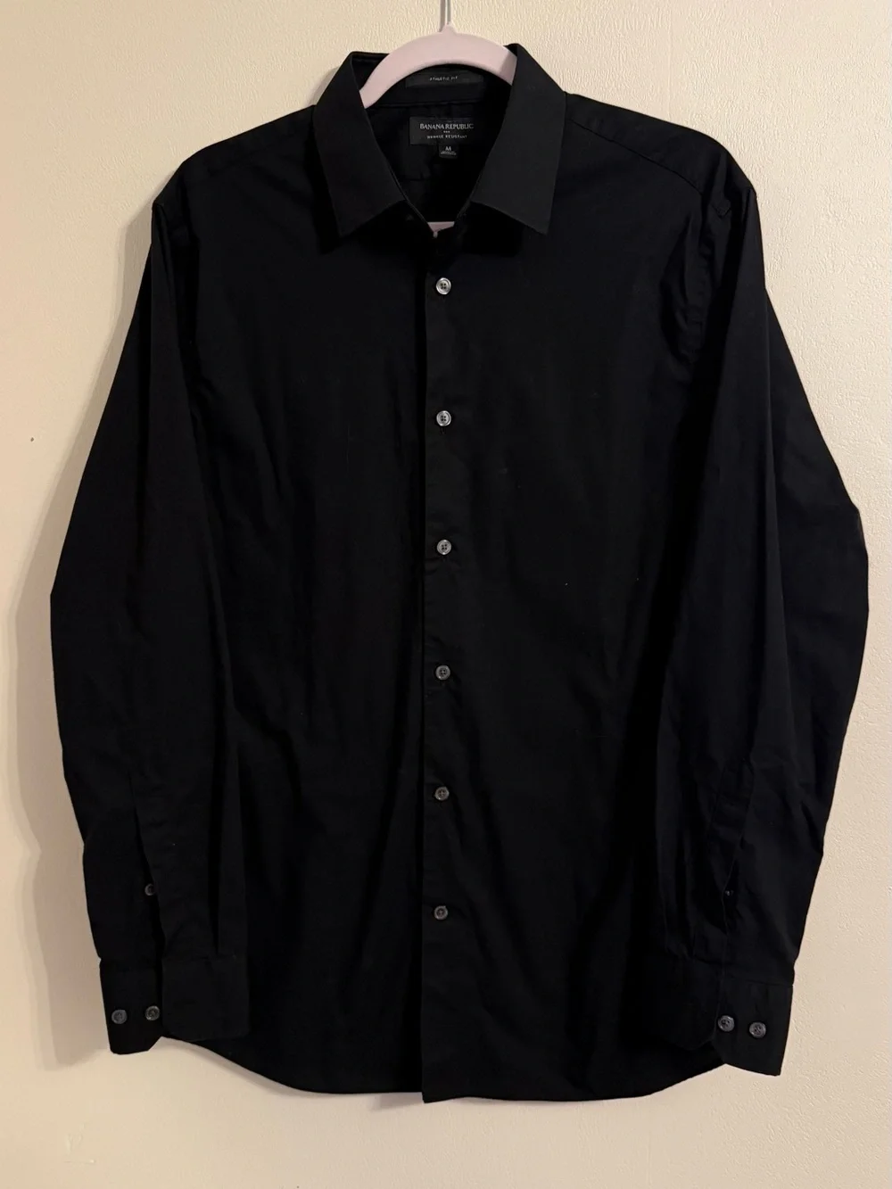 Banana Republic Athletic Fit Wrinkle Resistant Black Shirt Men’s Button Down
